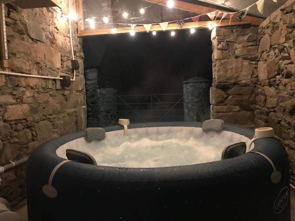 Mournes Family Cottage With Hot Tub Hilltown Buitenkant foto
