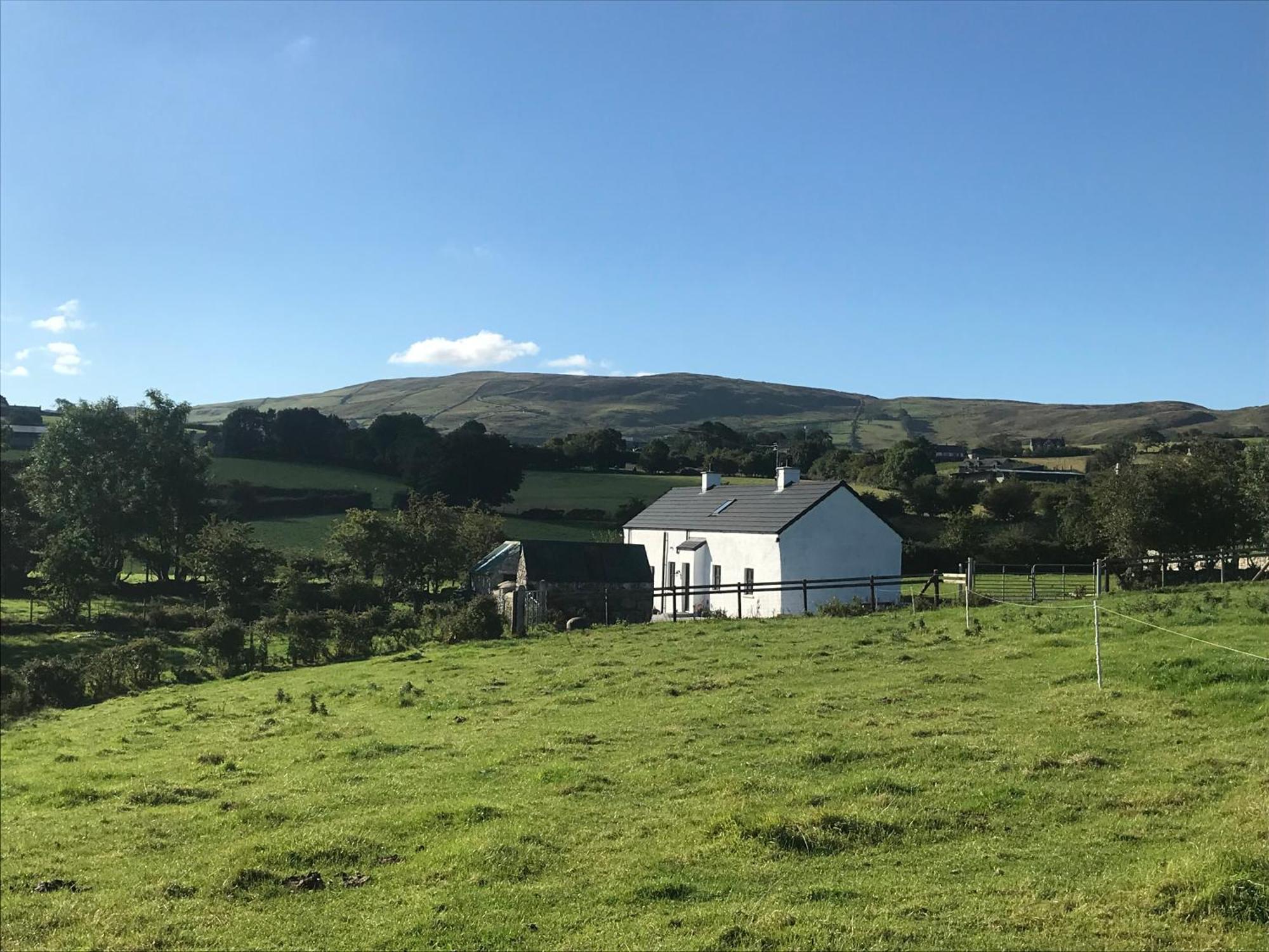Mournes Family Cottage With Hot Tub Hilltown Buitenkant foto